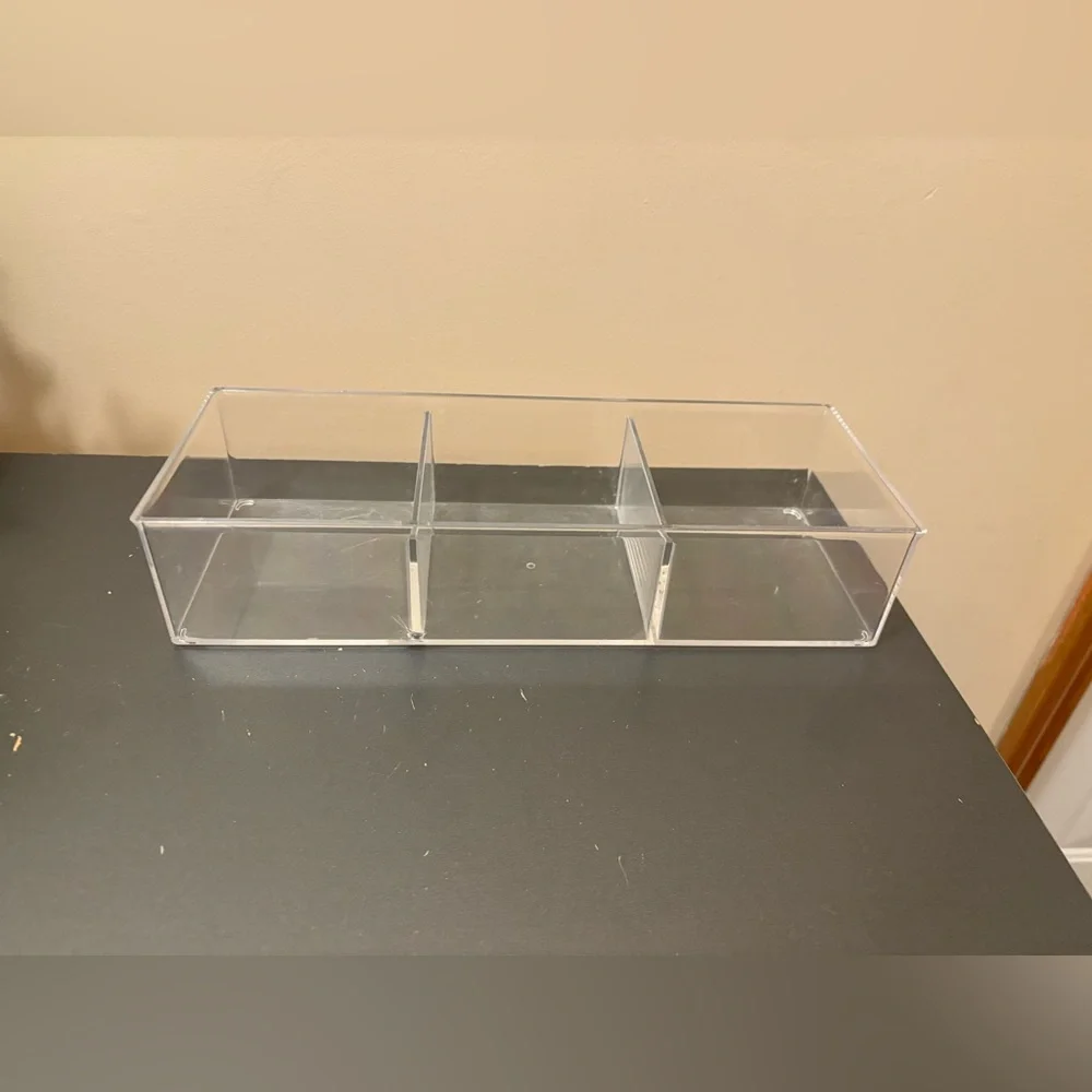 Clear Plastic Organizer